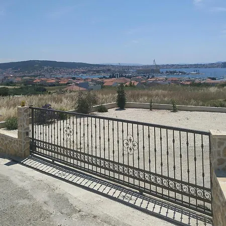 Apartment Nives Trogir Exterior foto