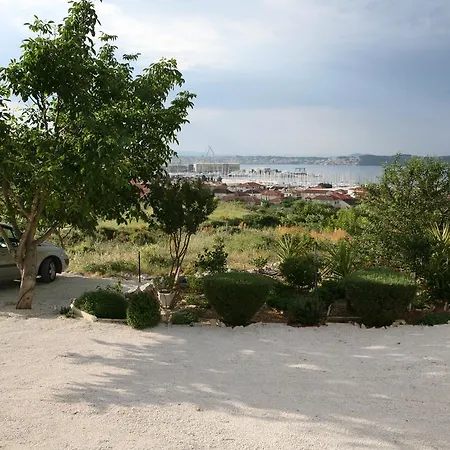 Apartment Nives Trogir Exterior foto