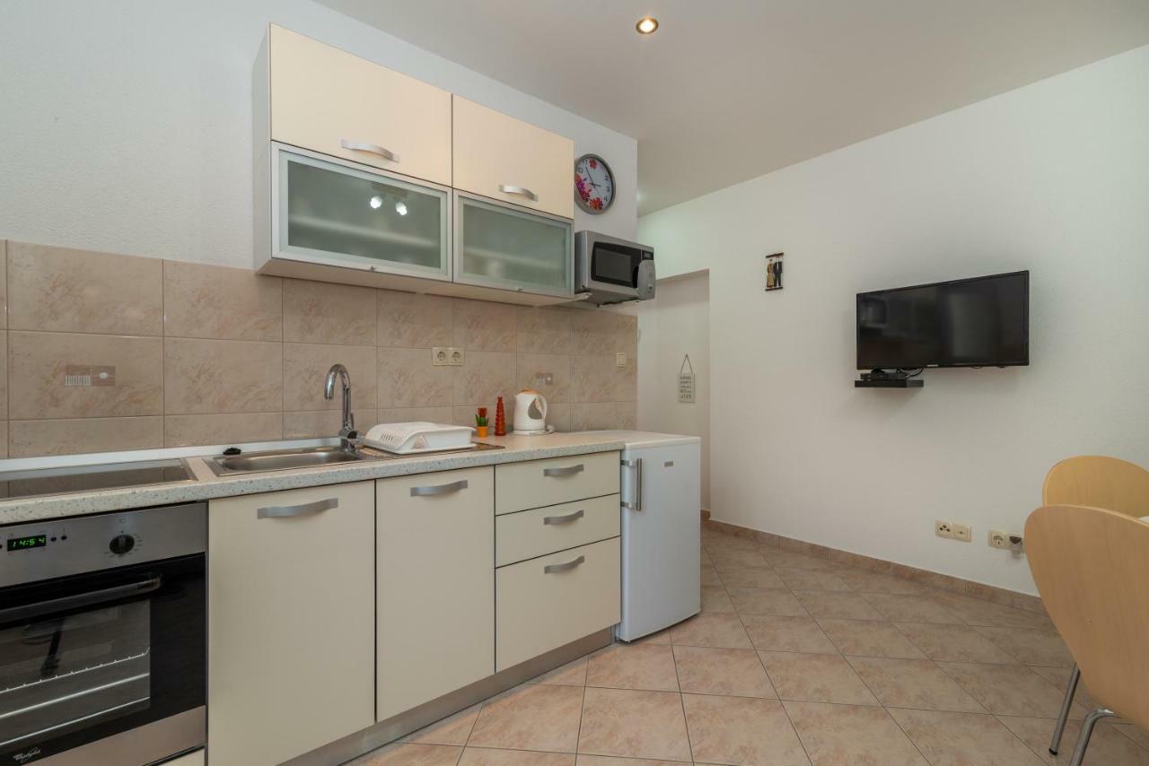 Nives Apartment *