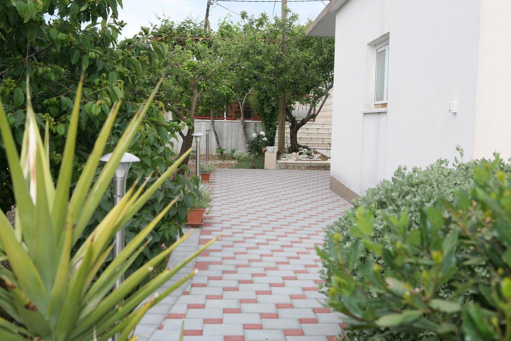 Nives Apartman